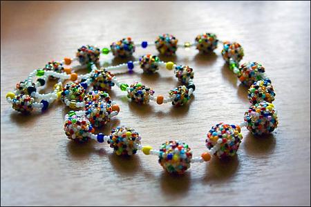 Бусины из камня