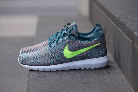 Кроссовки Nike